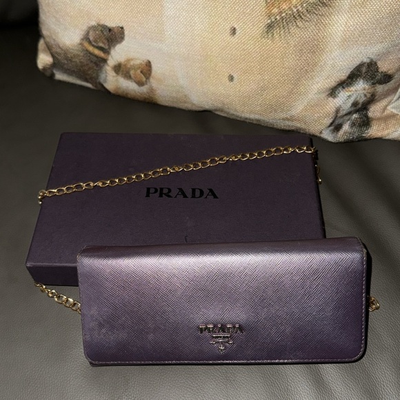 Handbags - Price drop📣PRADA metallic purple wallet Saffiano leather rare BOX INCLUDED!💜